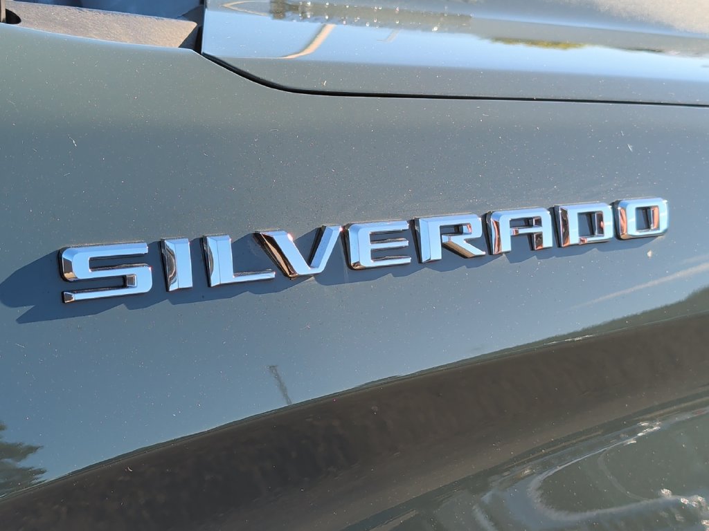 Used 2025 Chevrolet Silverado 1500 LT AWD/4WD image 41