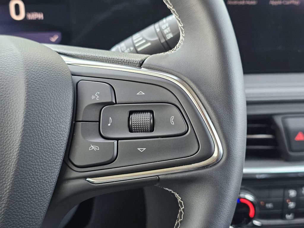 Used 2024 Buick Encore GX Preferred AWD/4WD image 25