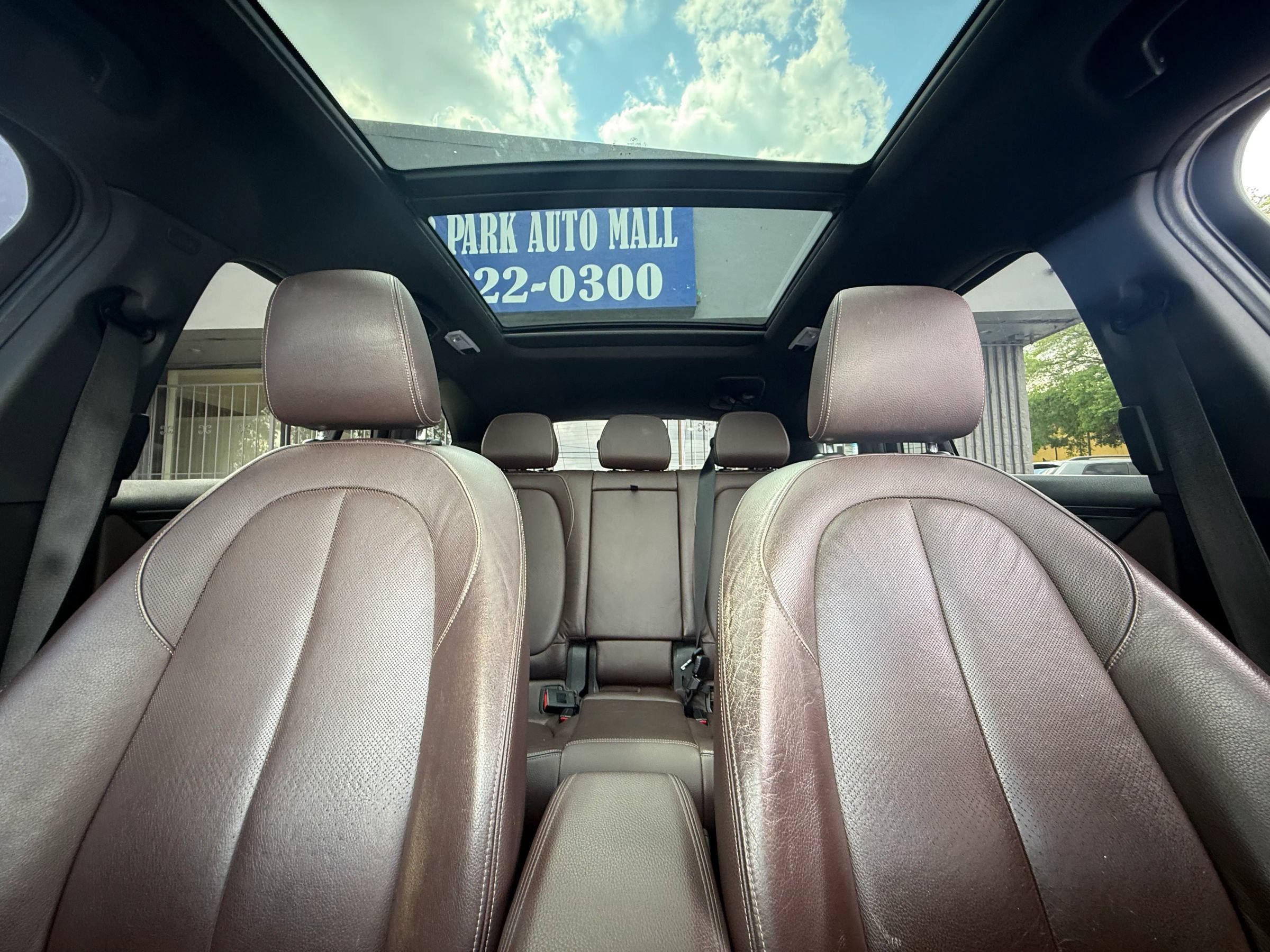 Used 2018 BMW X1 xDrive28i w/ Convenience Package AWD/4WD image 12