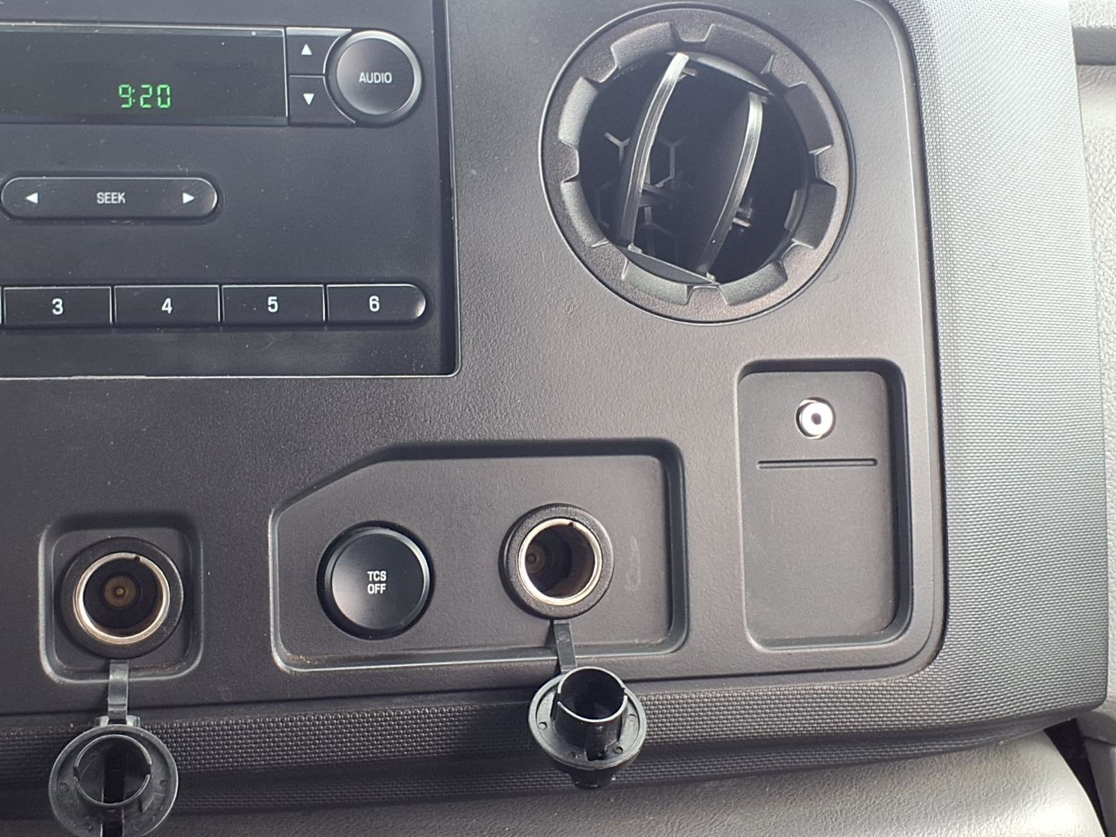 Used 2013 Ford E-350 and Econoline 350 XL image 7