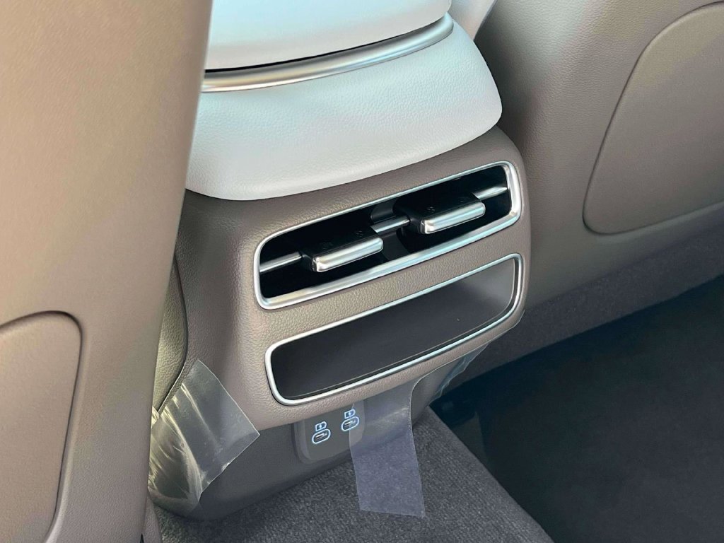 New 2027 Genesis GV70 2.5T Advanced AWD/4WD image 10