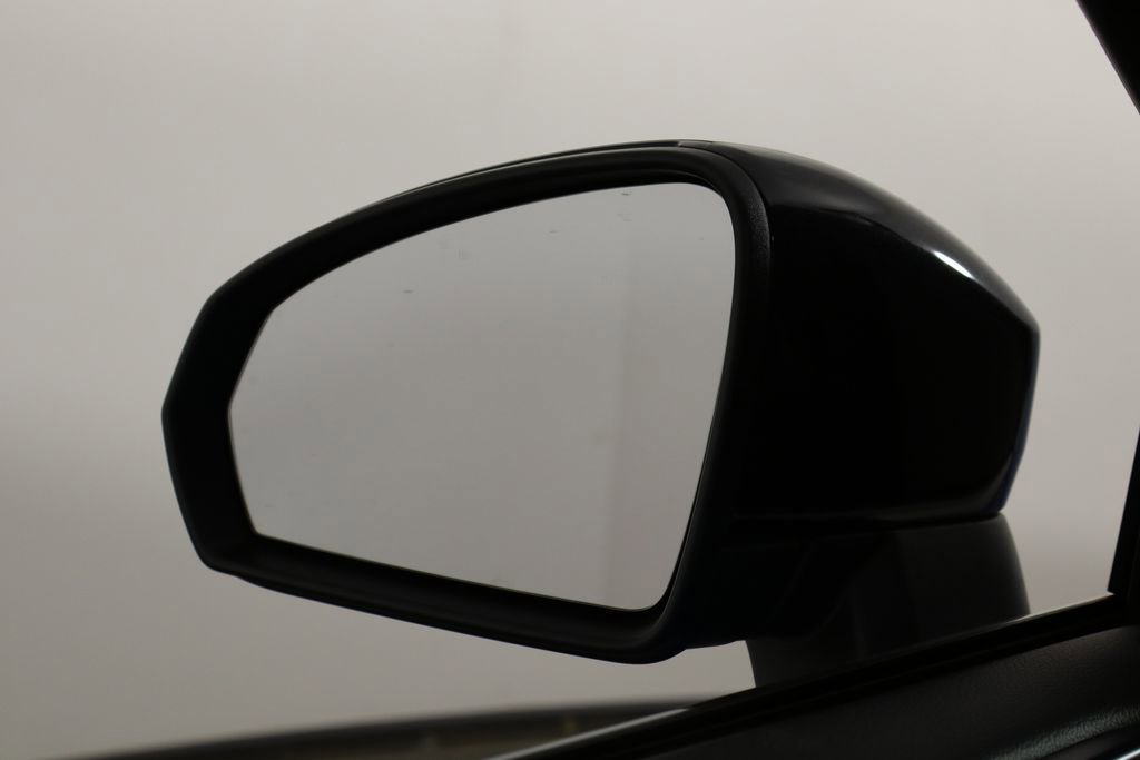 Used 2023 Volkswagen Taos SE w/ Panoramic Sunroof Package image 41