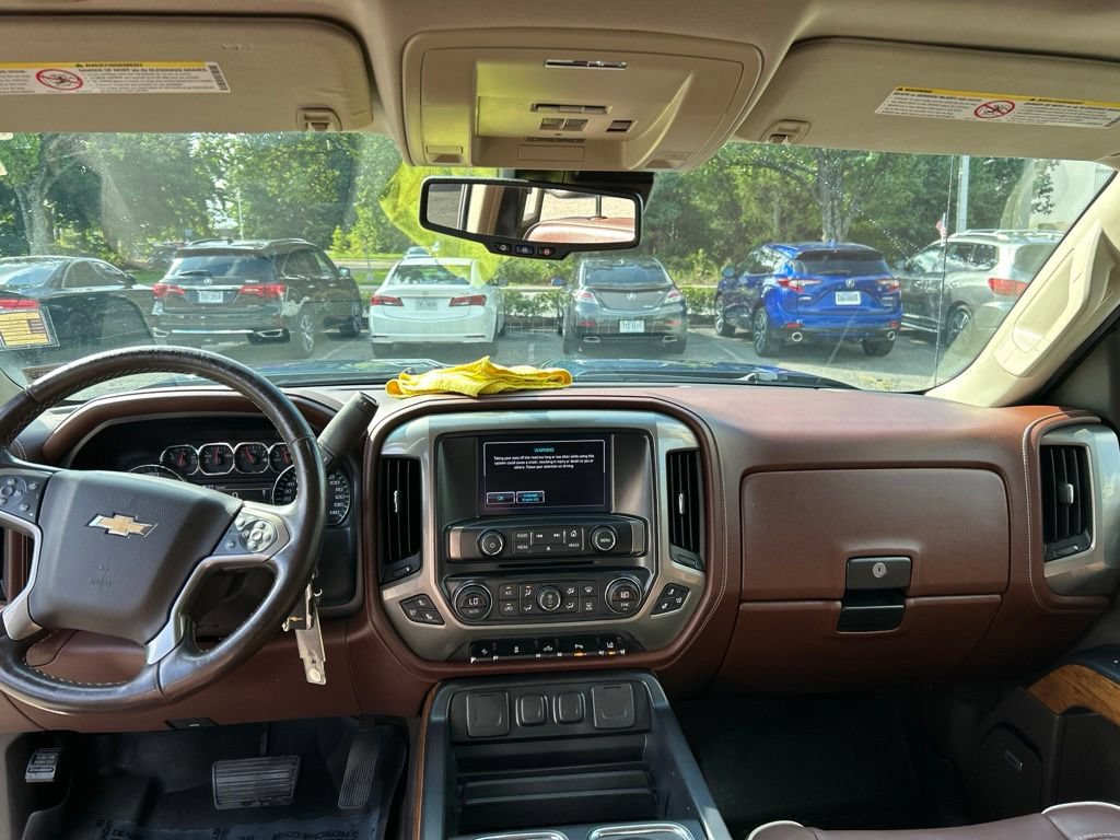 Used 2015 Chevrolet Silverado 2500 High Country w/ High Country Premium Package AWD/4WD image 19