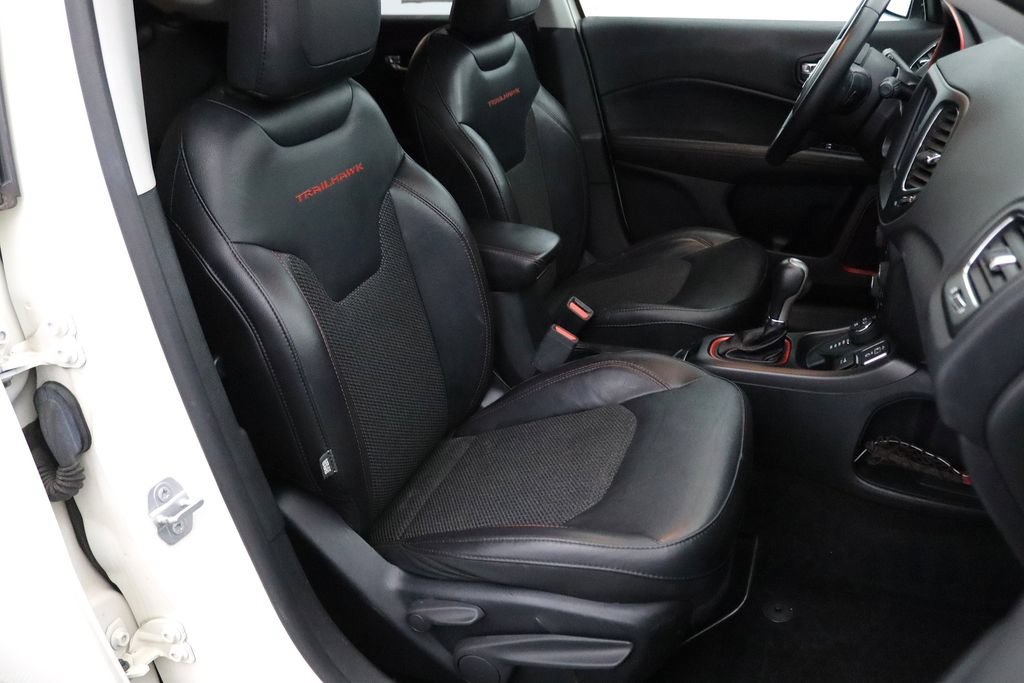 Used 2019 Jeep Compass Trailhawk AWD/4WD image 17
