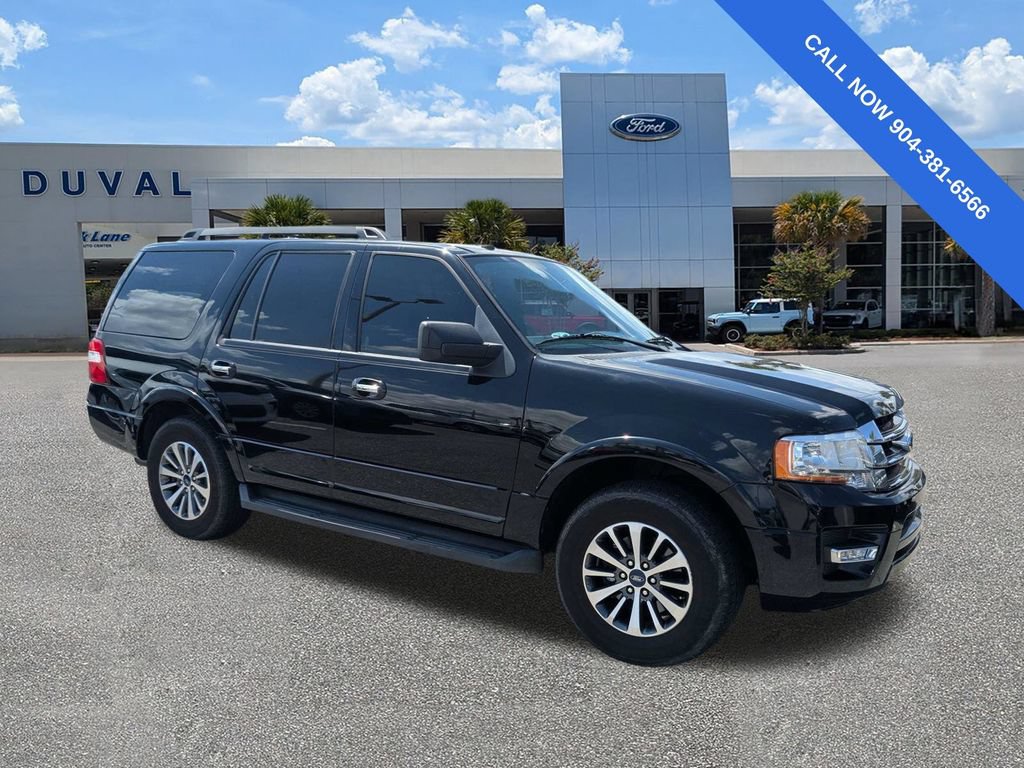 Used 2017 Ford Expedition XLT RWD image 2