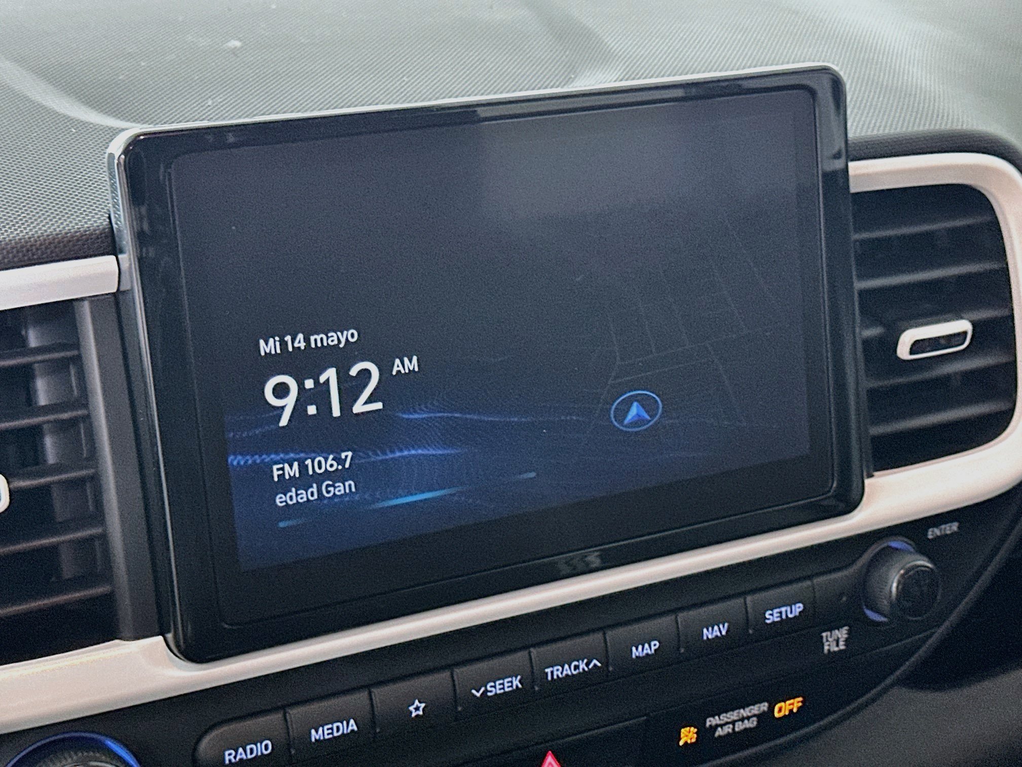 Used 2022 Hyundai Venue Limited FWD image 9