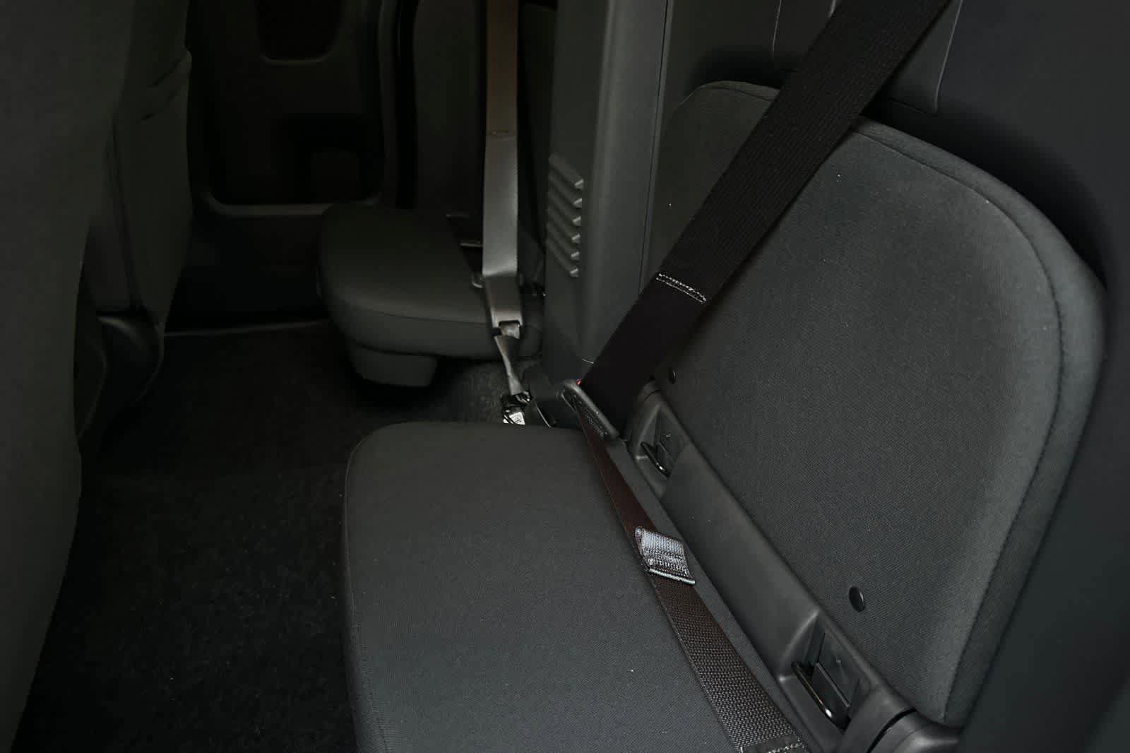 New 2026 Nissan Frontier S image 5
