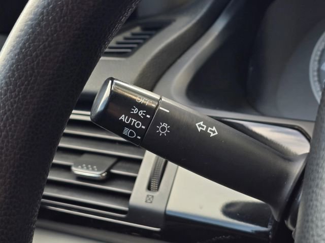 Used 2017 Honda Accord LX image 27