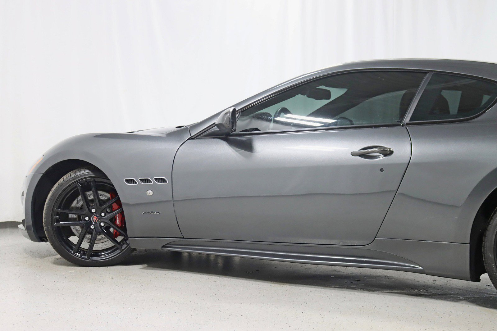 Used 2017 Maserati GranTurismo Sport image 13