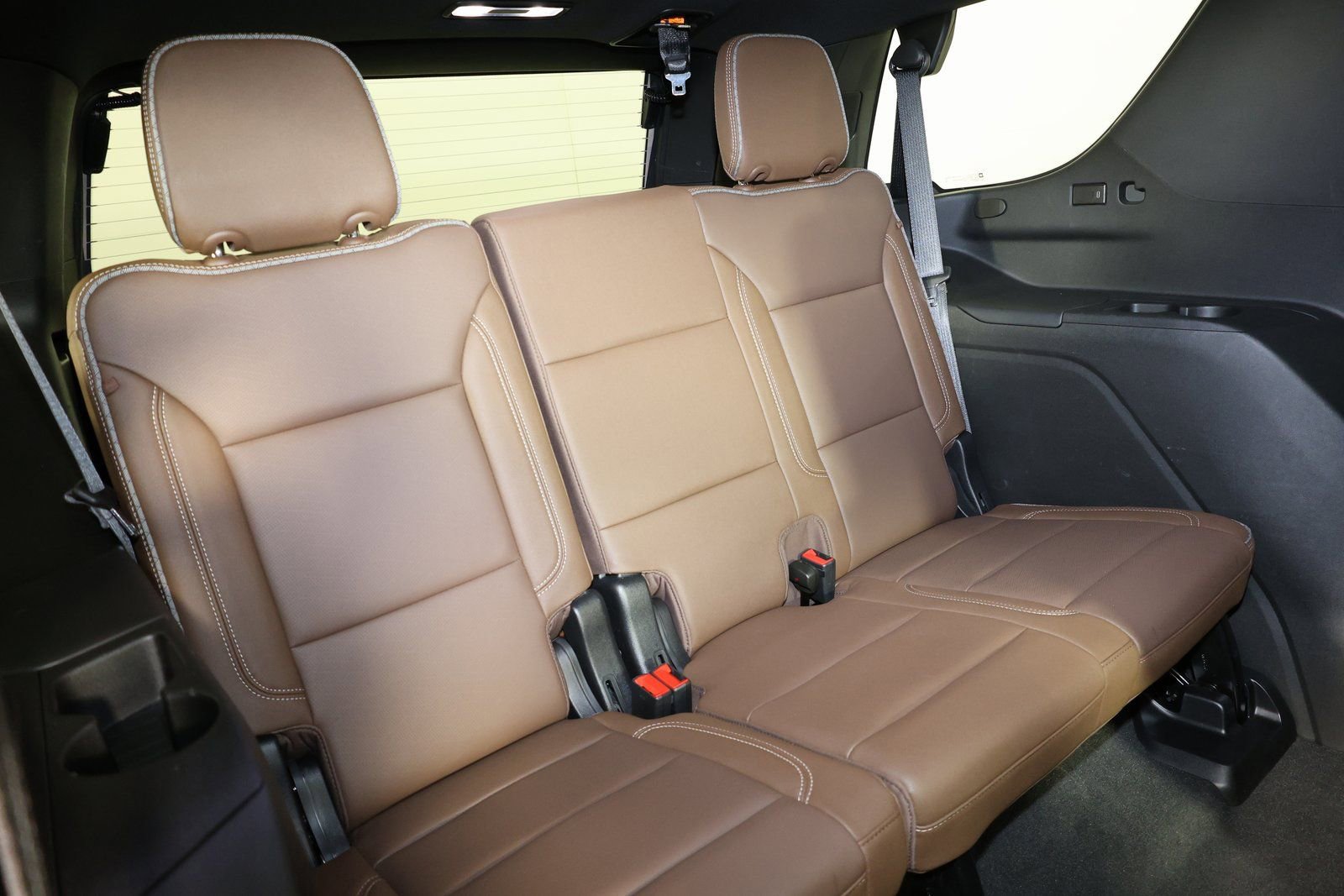 Used 2024 Chevrolet Tahoe High Country image 46