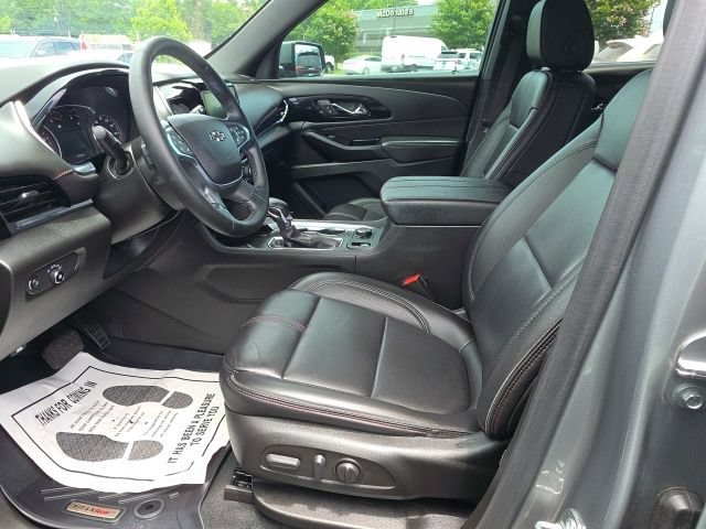 Used 2023 Chevrolet Traverse RS FWD image 6