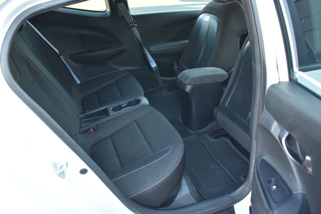 Used 2020 Hyundai Veloster N w/ Performance Package image 23