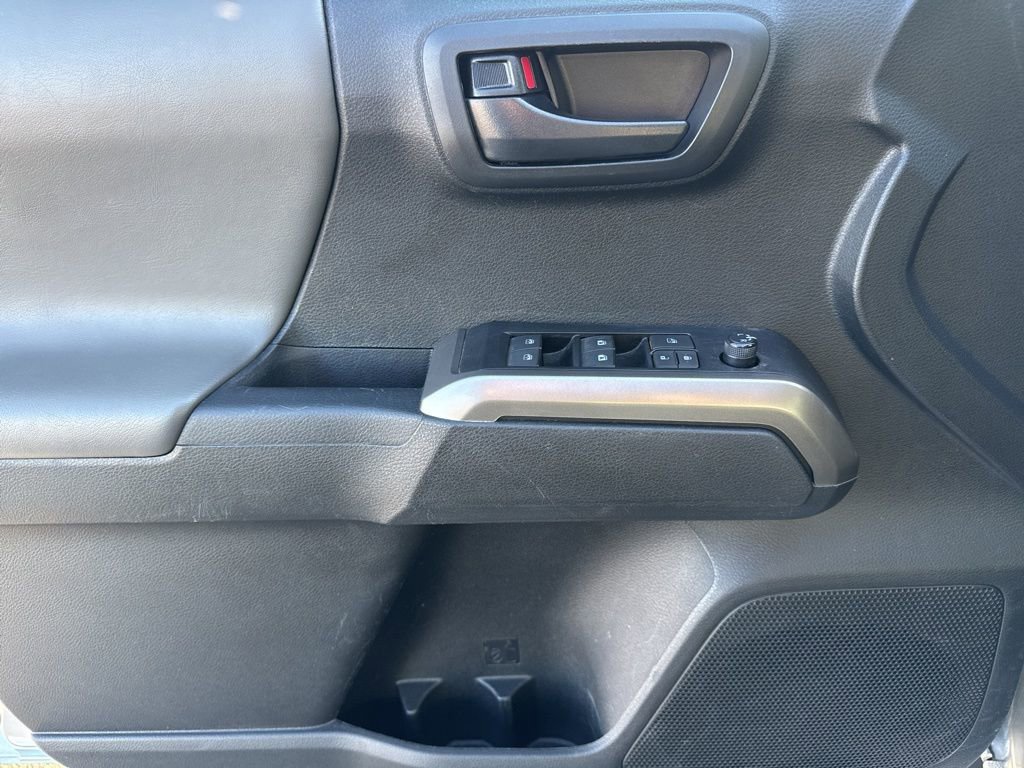 Used 2023 Toyota Tacoma TRD Sport image 15