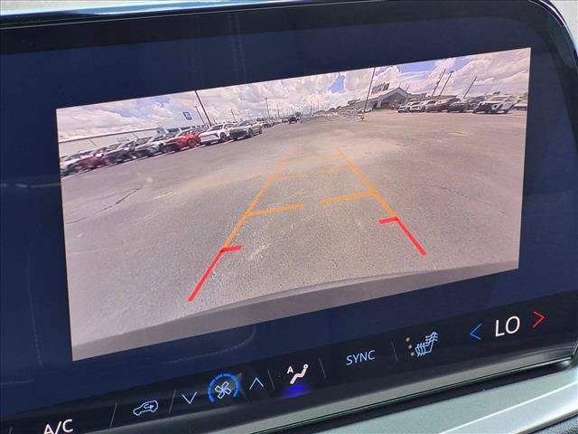 New 2027 Chevrolet Traverse LT FWD image 11