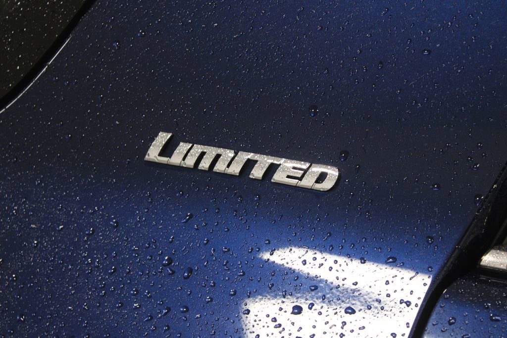 Used 2016 Toyota 4Runner Limited image 14