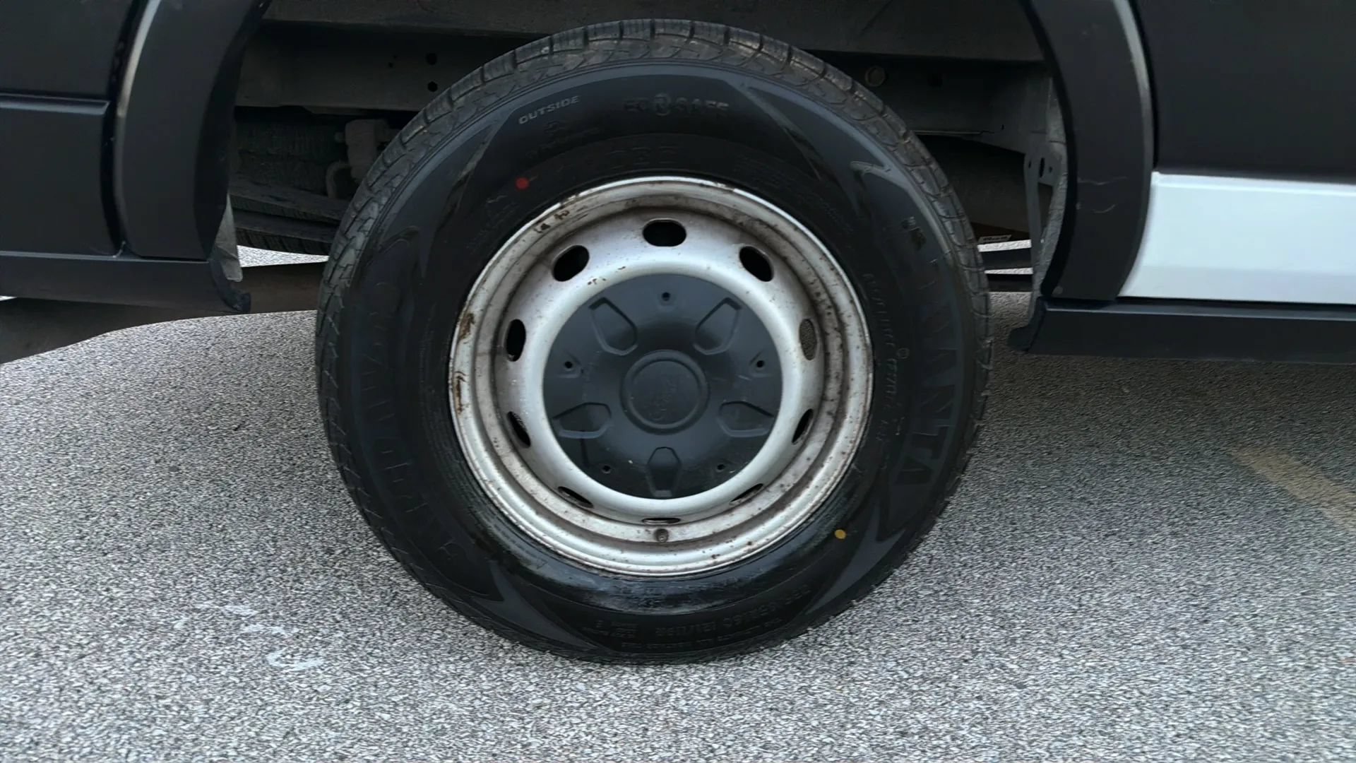 Used 2021 Ford Transit 250 Medium Roof RWD image 3