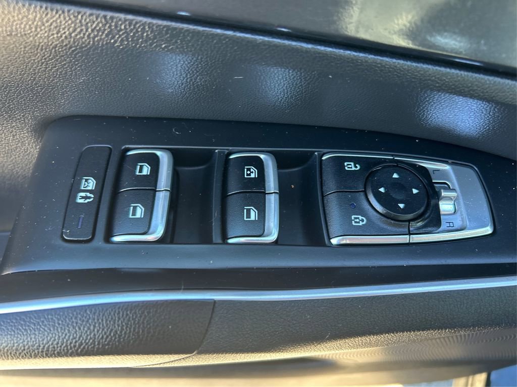 Used 2022 Kia Sorento S w/ Panoramic Sunroof Package image 33