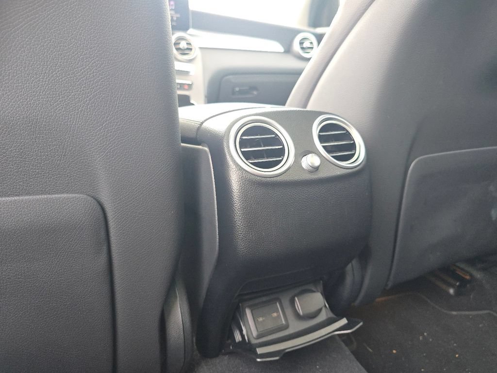 Used 2022 Mercedes-Benz GLC 300 4MATIC image 26