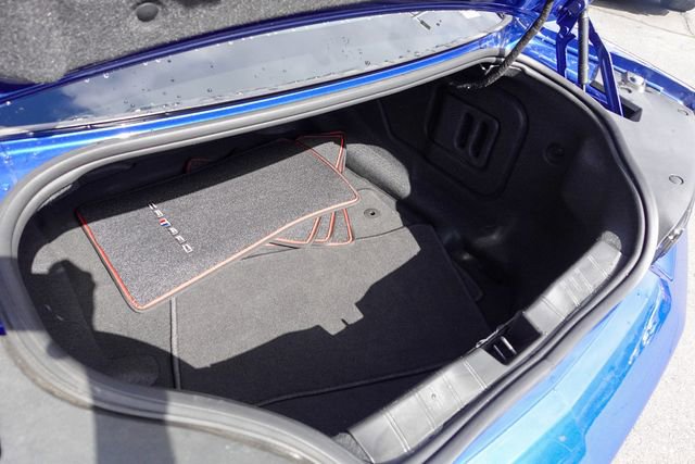 Used 2021 Chevrolet Camaro LT w/ RS Package image 27