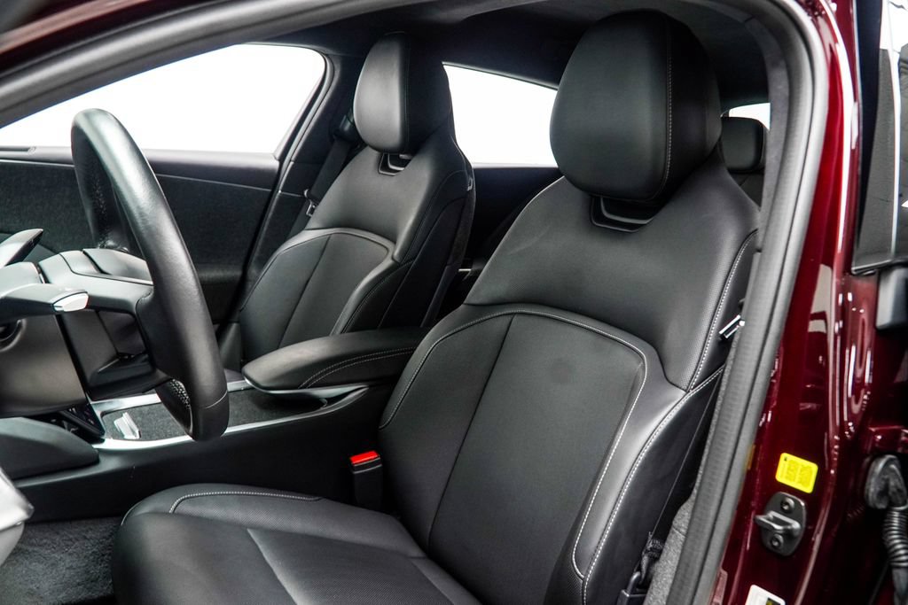 Used 2024 Lucid Air Pure RWD image 38