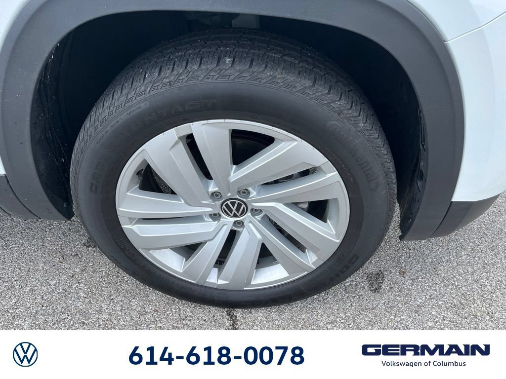 Used 2022 Volkswagen Atlas Cross Sport SE AWD/4WD image 16