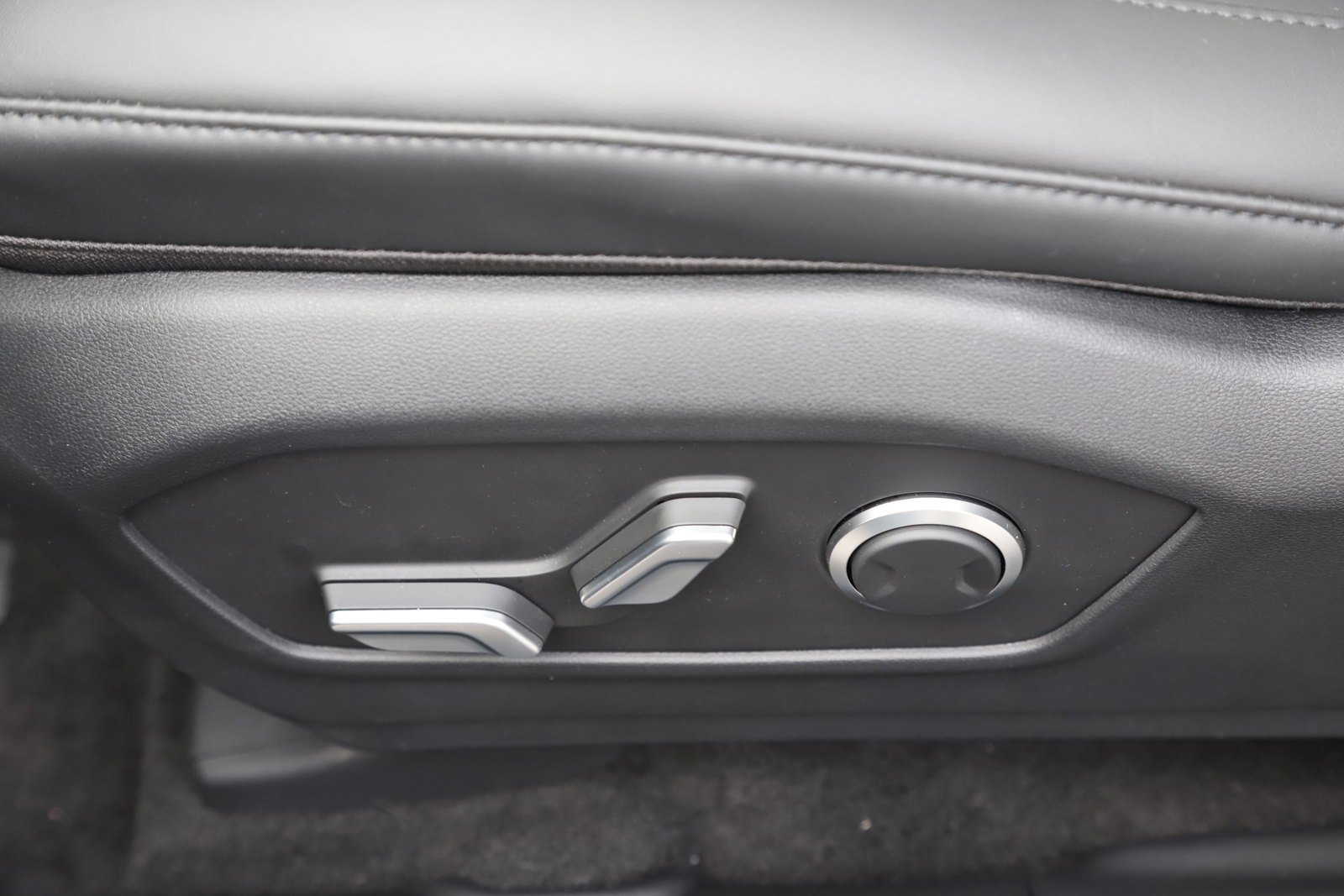 New 2026 Hyundai Santa Fe SEL AWD/4WD image 15