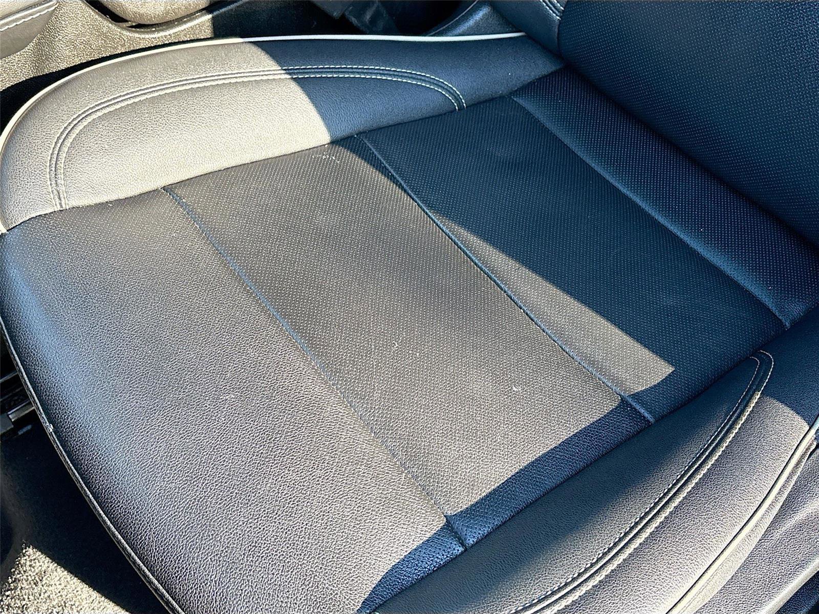 Used 2023 Chevrolet Suburban Premier image 22