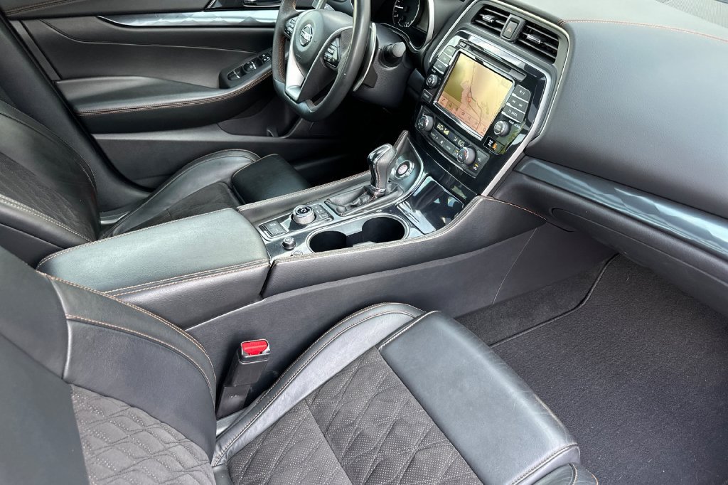 Used 2019 Nissan Maxima SR w/ Premium Package FWD image 20