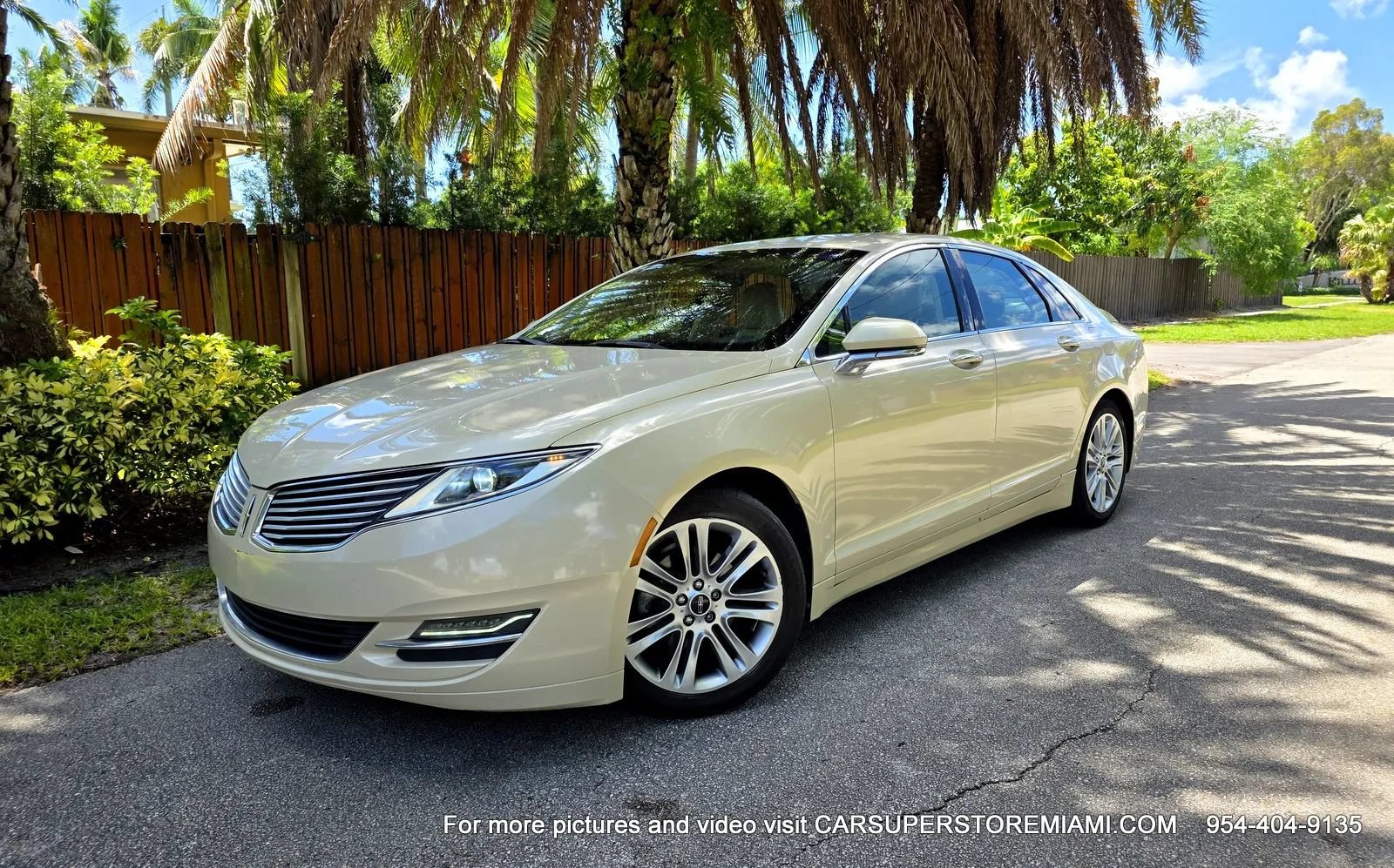 Used 2014 Lincoln MKZ Hybrid w/ Equipment Group 202A Reserve FWD image 9