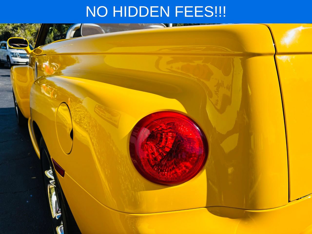 Used 2005 Chevrolet SSR w/ Preferred Equipment Group RWD image 10