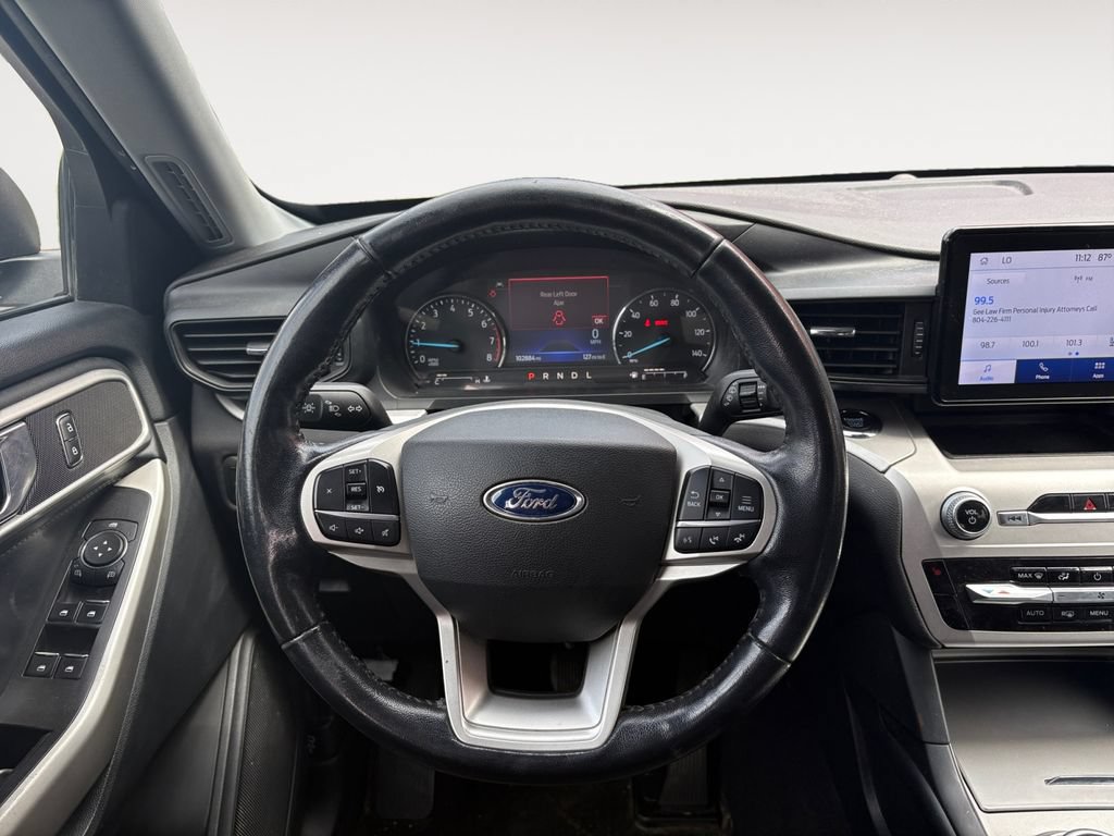 Used 2022 Ford Explorer XLT AWD/4WD image 12