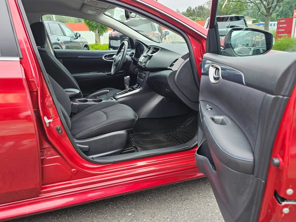 Used 2017 Nissan Sentra SR w/ Electronics Package FWD image 12