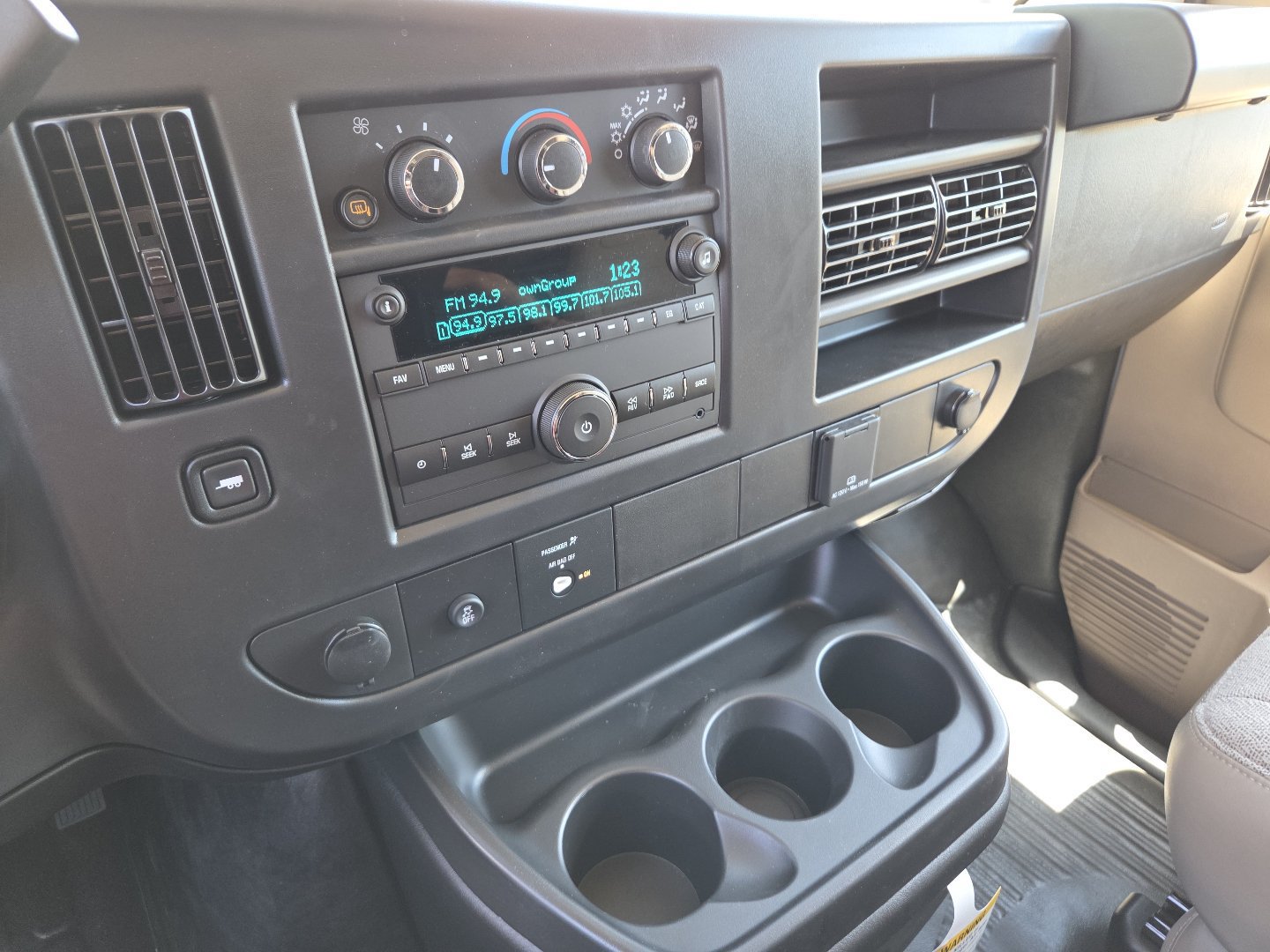 New 2026 GMC Savana 2500 w/ Driver Convenience Package RWD image 26