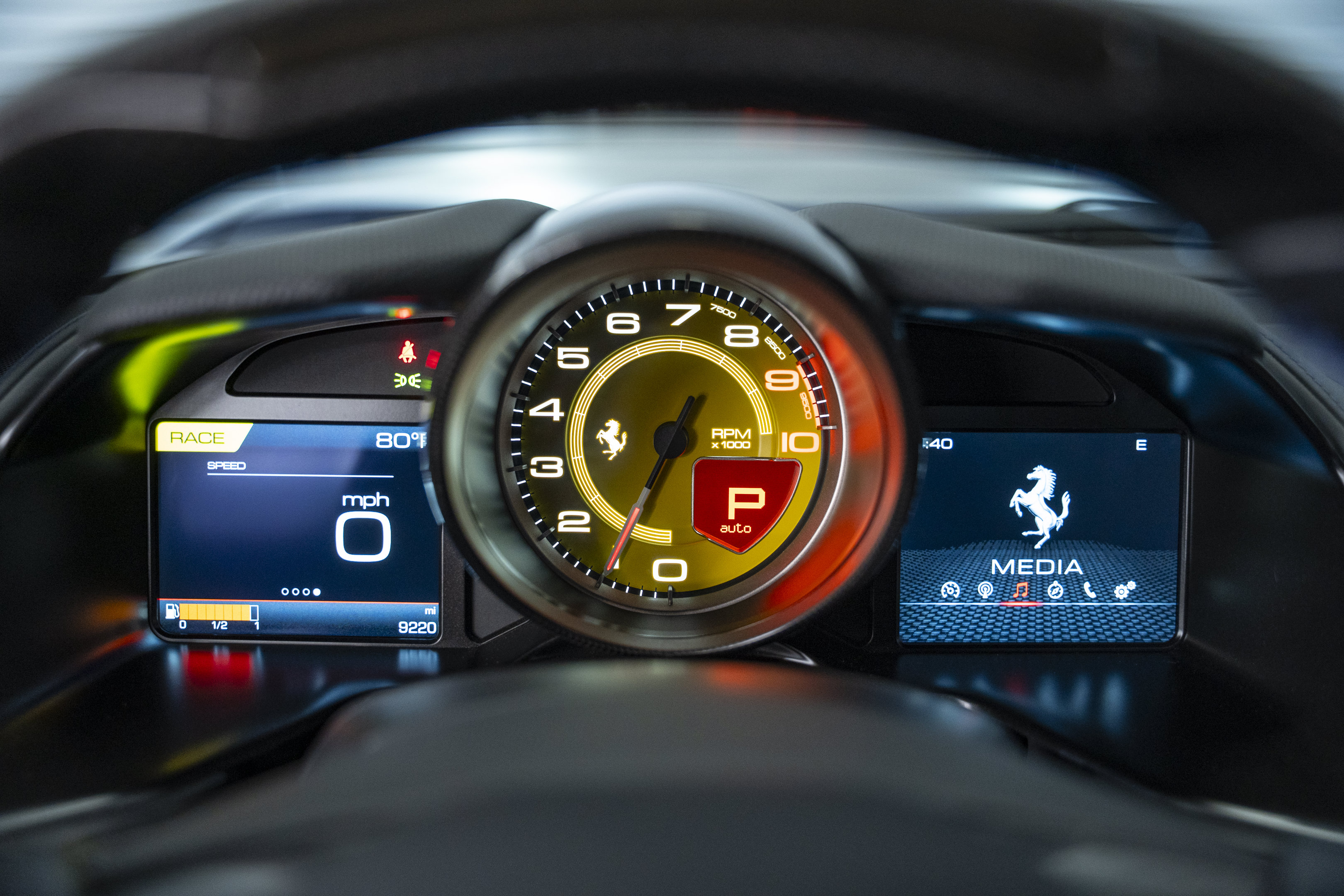 Used 2019 Ferrari 812 Superfast RWD image 31