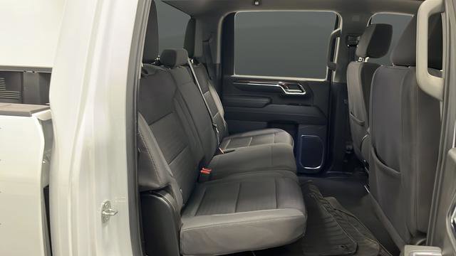 Used 2024 Chevrolet Silverado 2500 LT image 9