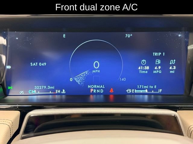 Used 2024 Lincoln Navigator Reserve AWD/4WD image 10