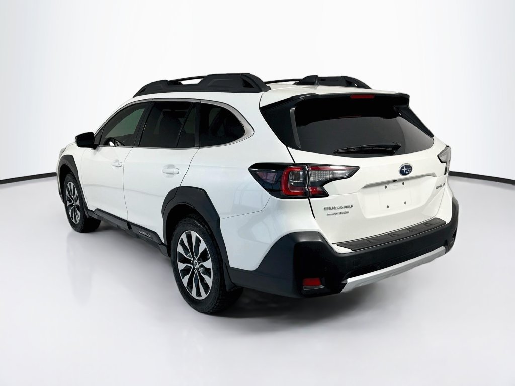 Used 2024 Subaru Outback Limited AWD/4WD image 7