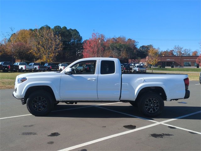 Used 2022 Toyota Tacoma 4x4 Access Cab image 10