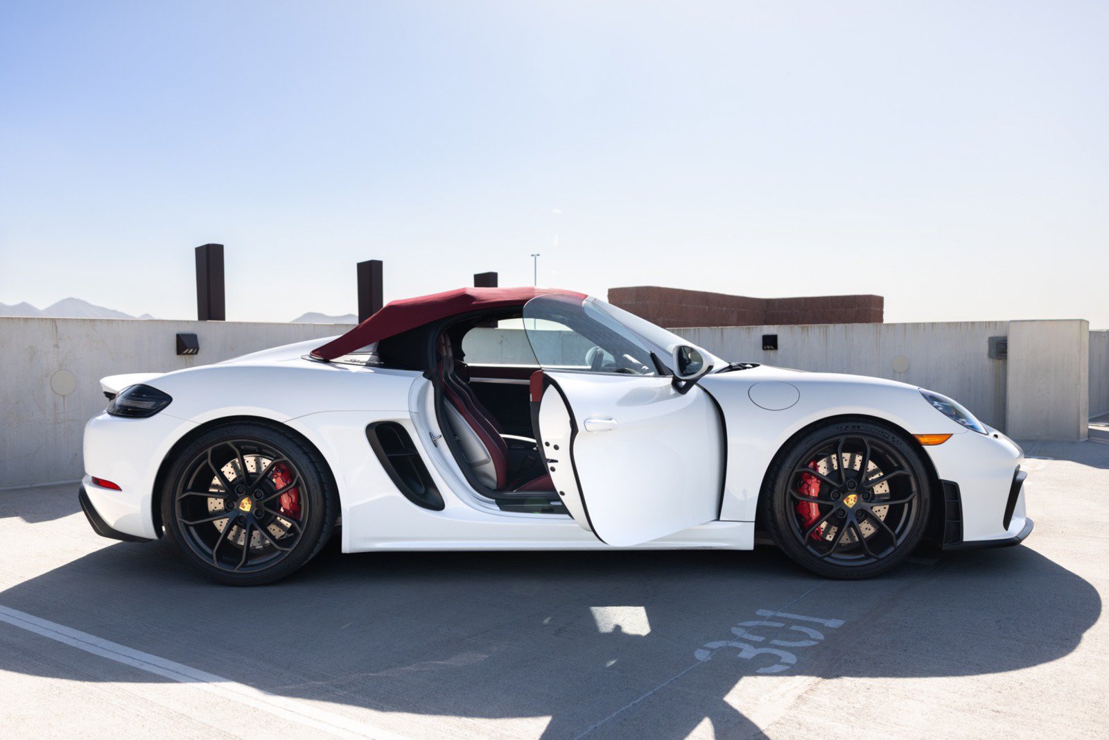 Used 2020 Porsche 718 Boxster Spyder RWD image 18