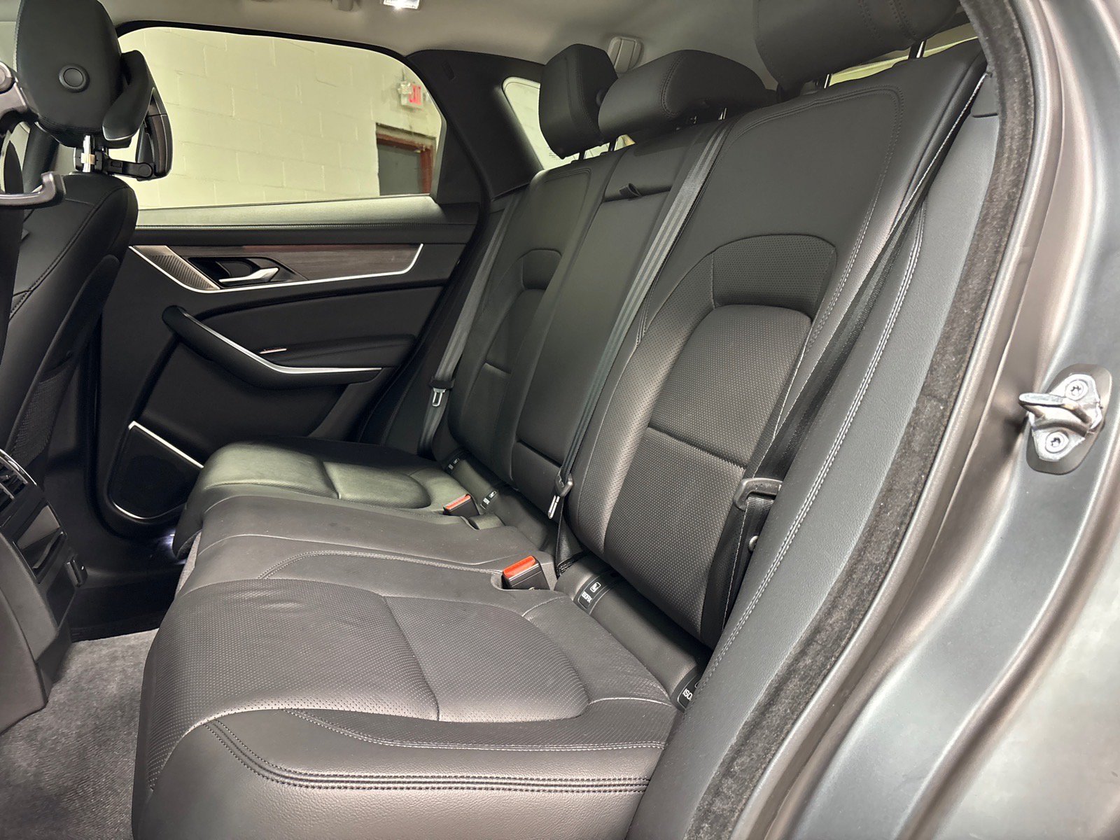 Used 2023 Jaguar F-PACE S AWD/4WD image 29