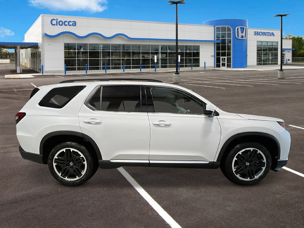 New 2026 Honda Pilot Touring image 8