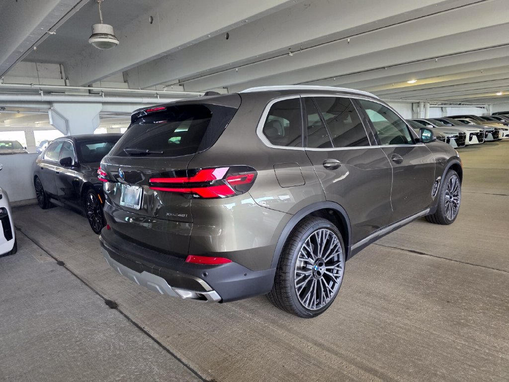 New 2026 BMW X5 xDrive40i AWD/4WD image 4