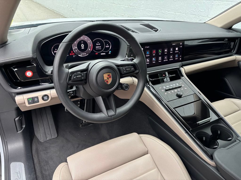 Certified 2025 Porsche Panamera 4 AWD/4WD image 4