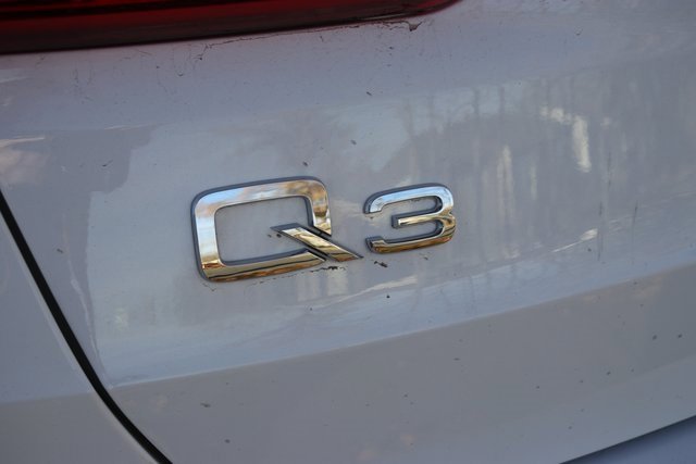 Used 2025 Audi Q3 2.0T Premium image 7