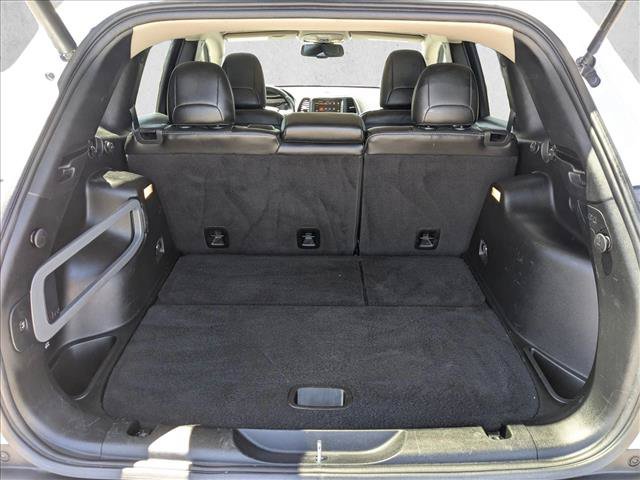 Used 2018 Jeep Cherokee Limited w/ High Altitude Package FWD image 6