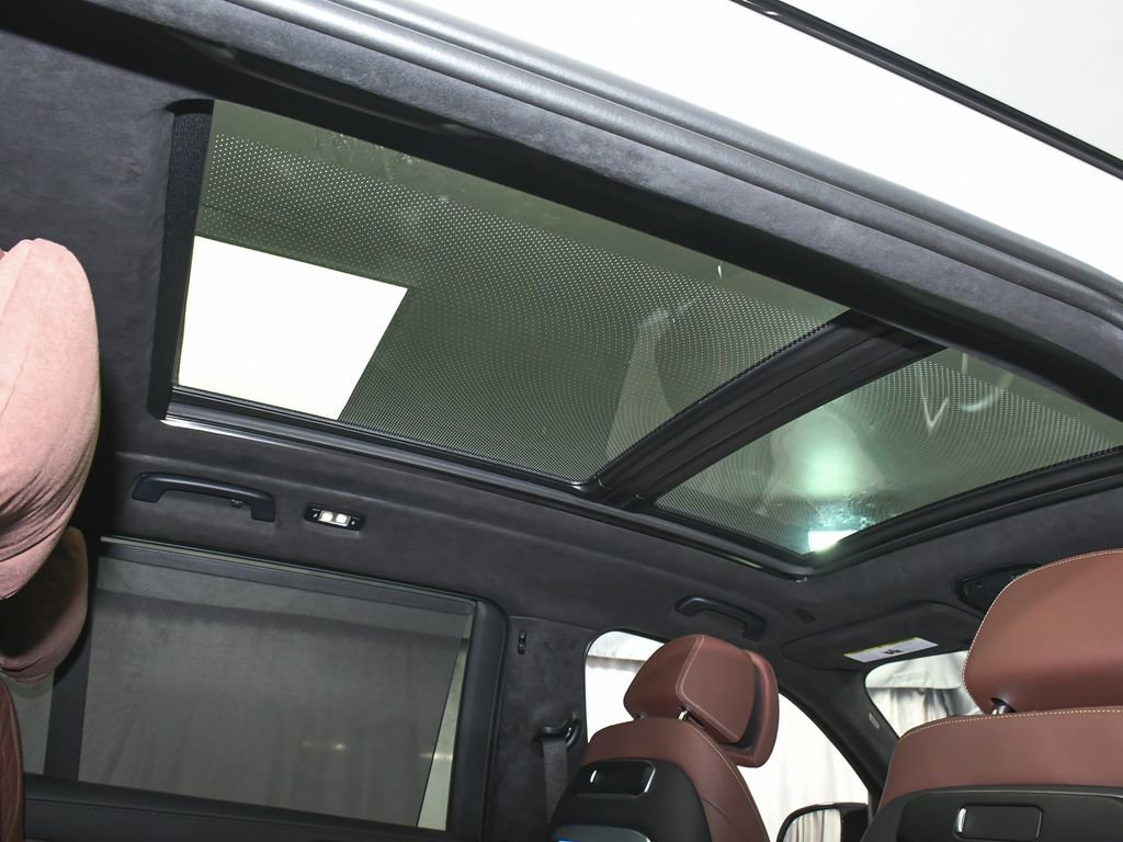 Used 2026 BMW X7 M60i image 55