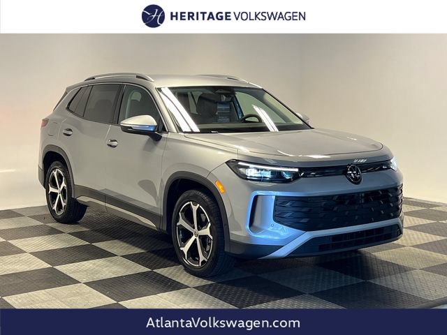 Certified 2025 Volkswagen Tiguan SE FWD image 1