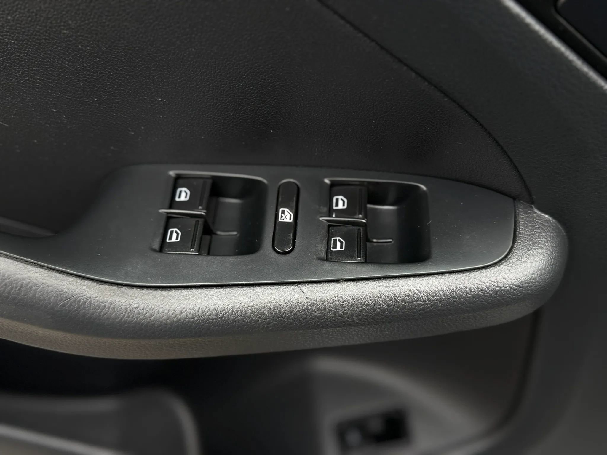 Used 2016 Volkswagen Jetta SE FWD image 26