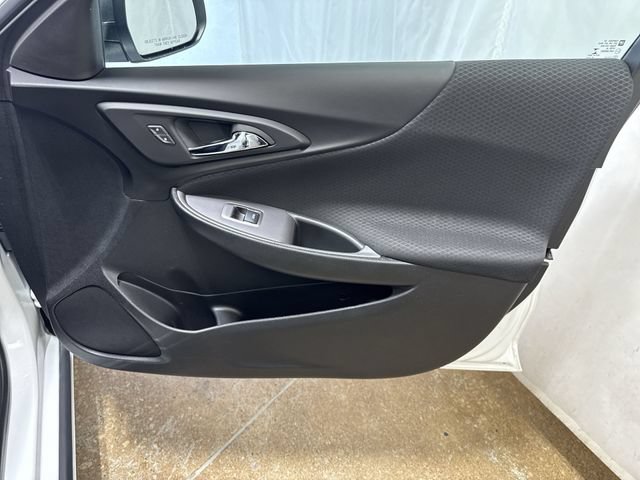 Used 2023 Chevrolet Malibu LS FWD image 25