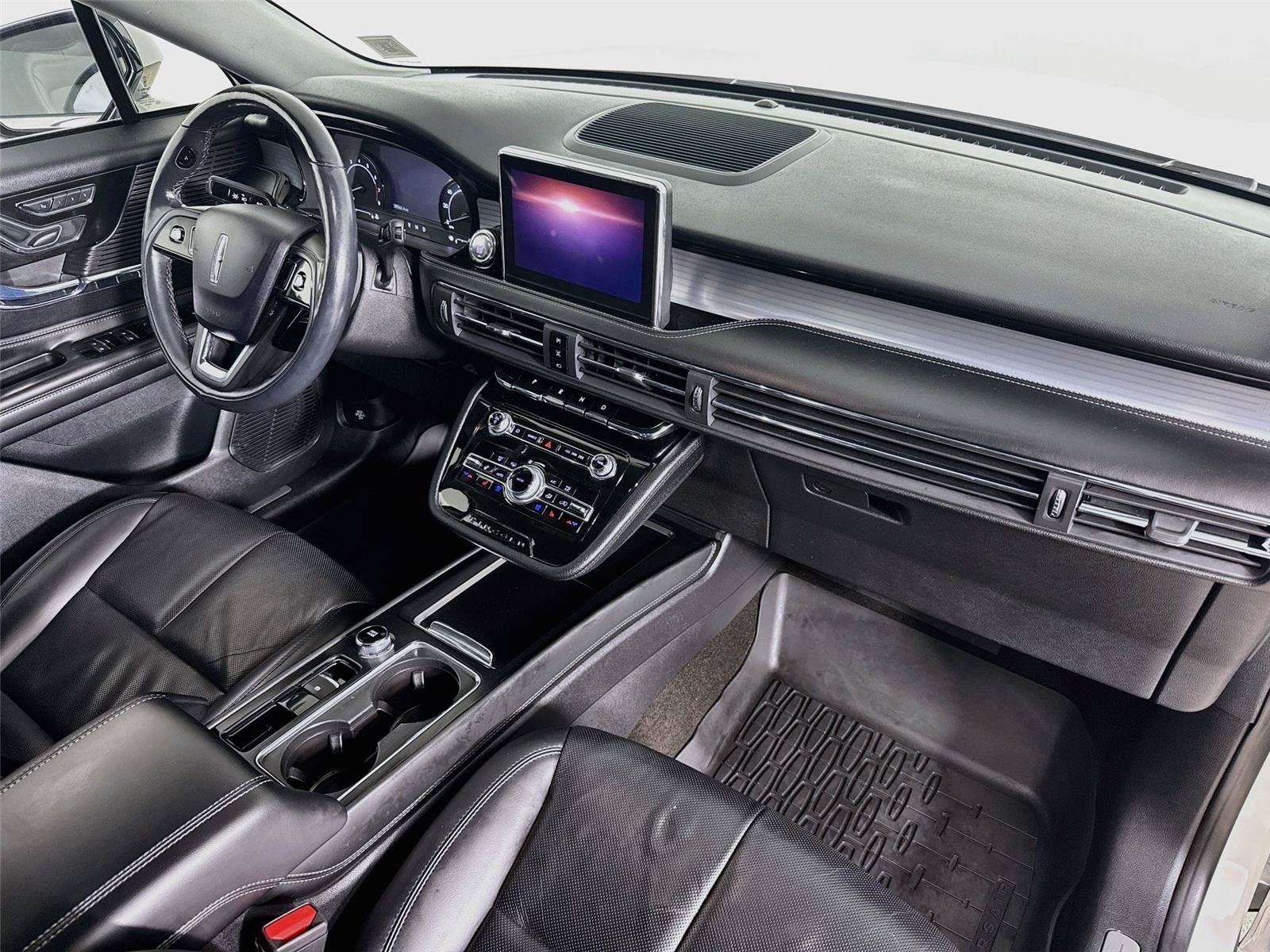 Used 2022 Lincoln Corsair AWD w/ Premium Package image 31